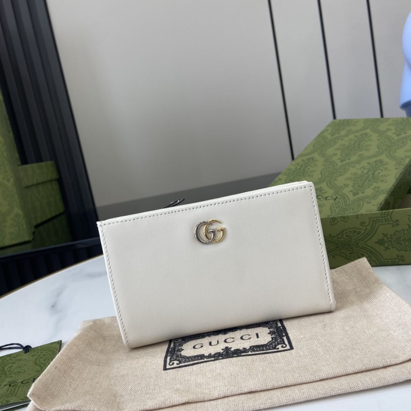G*u*i wallets & purse
